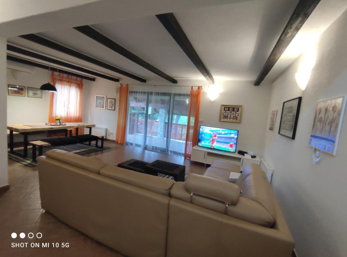 Mila Holiday Home Lohovo Esterno foto