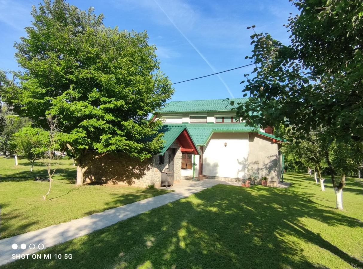 Mila Holiday Home Lohovo Esterno foto